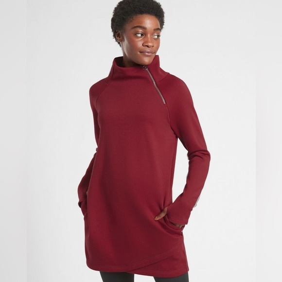 Athleta size Medium Cozy Karma Asymmetrical Fleece Sweatshirt Dress Red Winter - Picture 1 of 6
